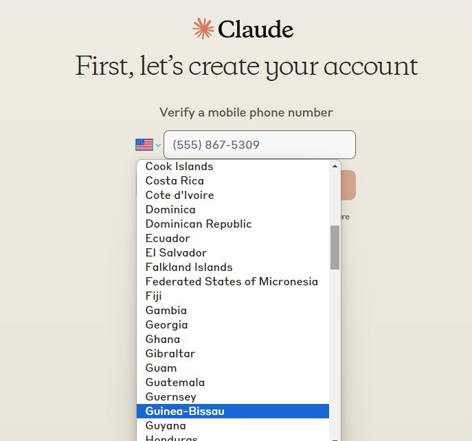 Seite zur Kontoerstellung für Claude mit einem Feld zur Überprüfung der Mobiltelefonnummer und einem blau hervorgehobenen Länderauswahlfeld - Guinea-Bissau. Jetzt zugänglich für Nutzer, die Claude 3 in Deutschland erkunden.